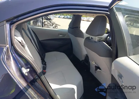 2020 Toyota Corolla Le z USA, uszkodzony, nr VIN 5YFEPRAE4LP125240